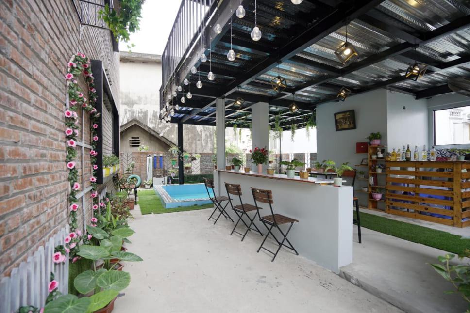 Almor Hostel With Pool In Right Center Hạ Long Exterior foto