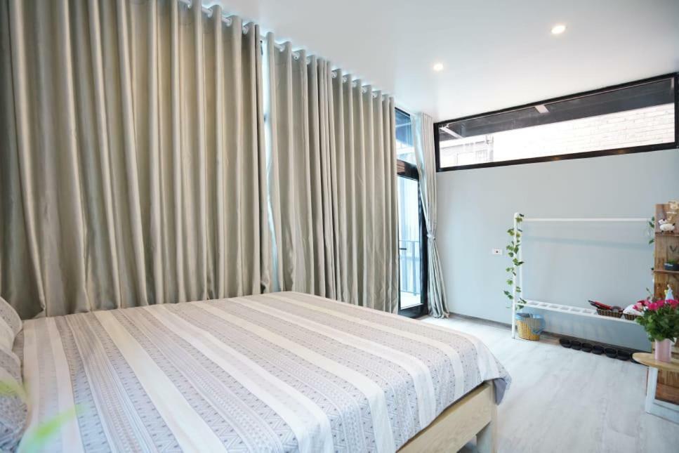 Almor Hostel With Pool In Right Center Hạ Long Exterior foto
